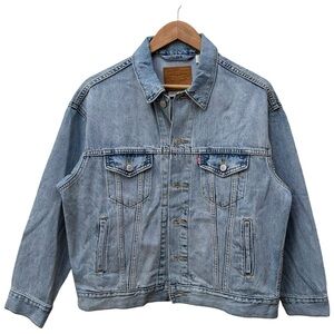 Levi's Premium DAD TRUCKER JACKET Medium Wash size XS